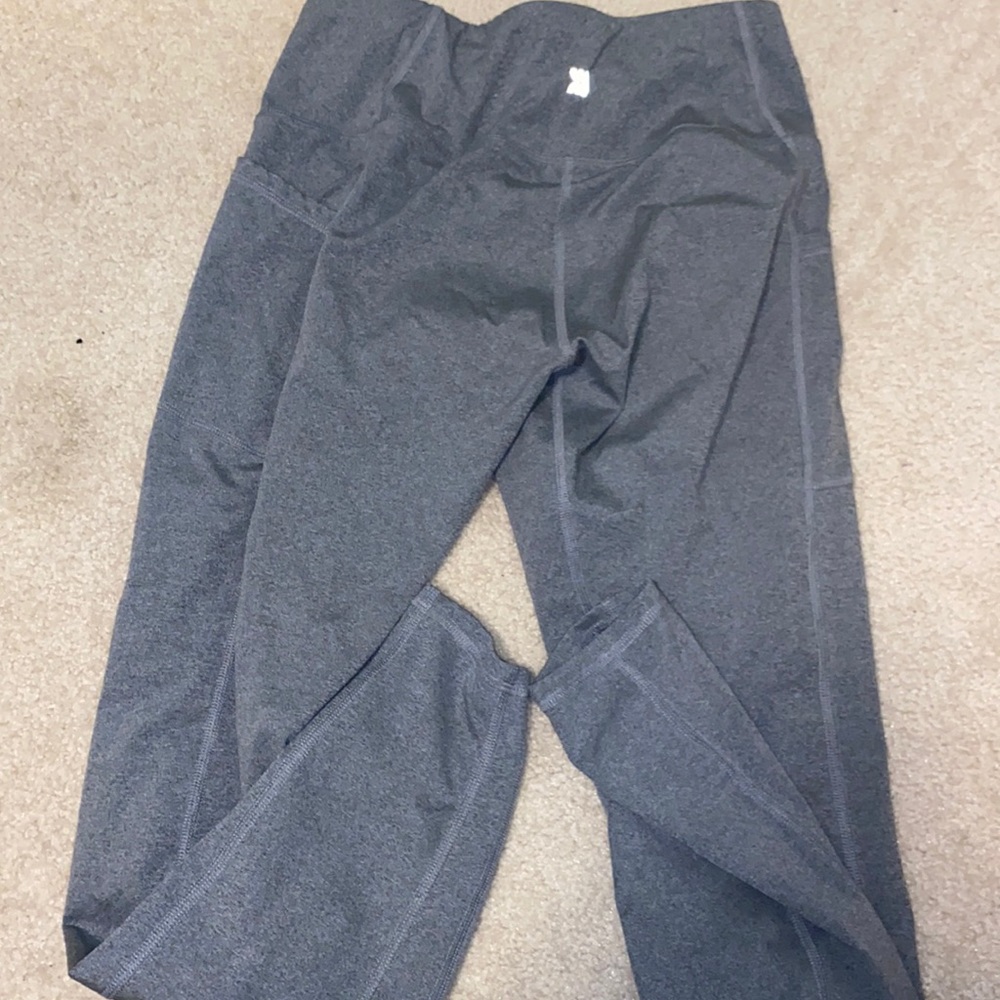 grey leggings